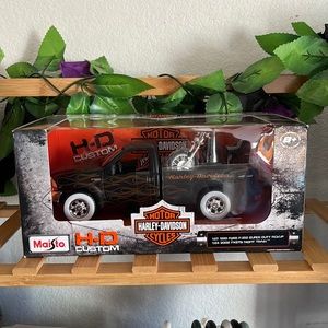 Harley Davison 1999 Ford F-350 Super Duty Pickup with Motorcycle